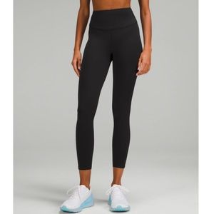 Base Pace High-Rise Tight 25"	
Black